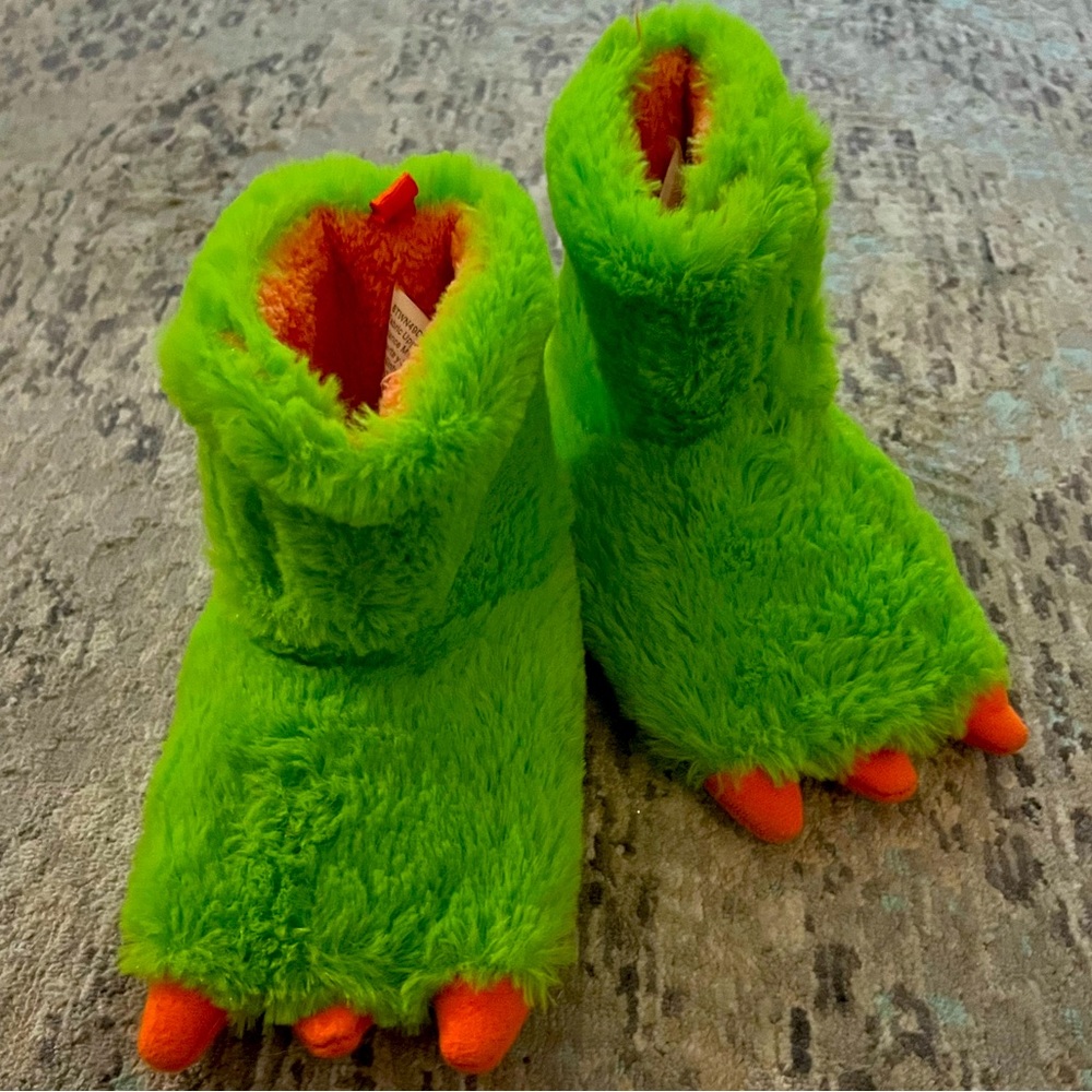 Size 5-6 Green Monster Feet Slippers
